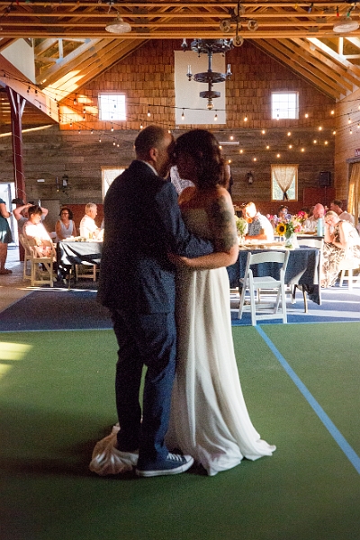 LyndseyBradWedding044.jpg